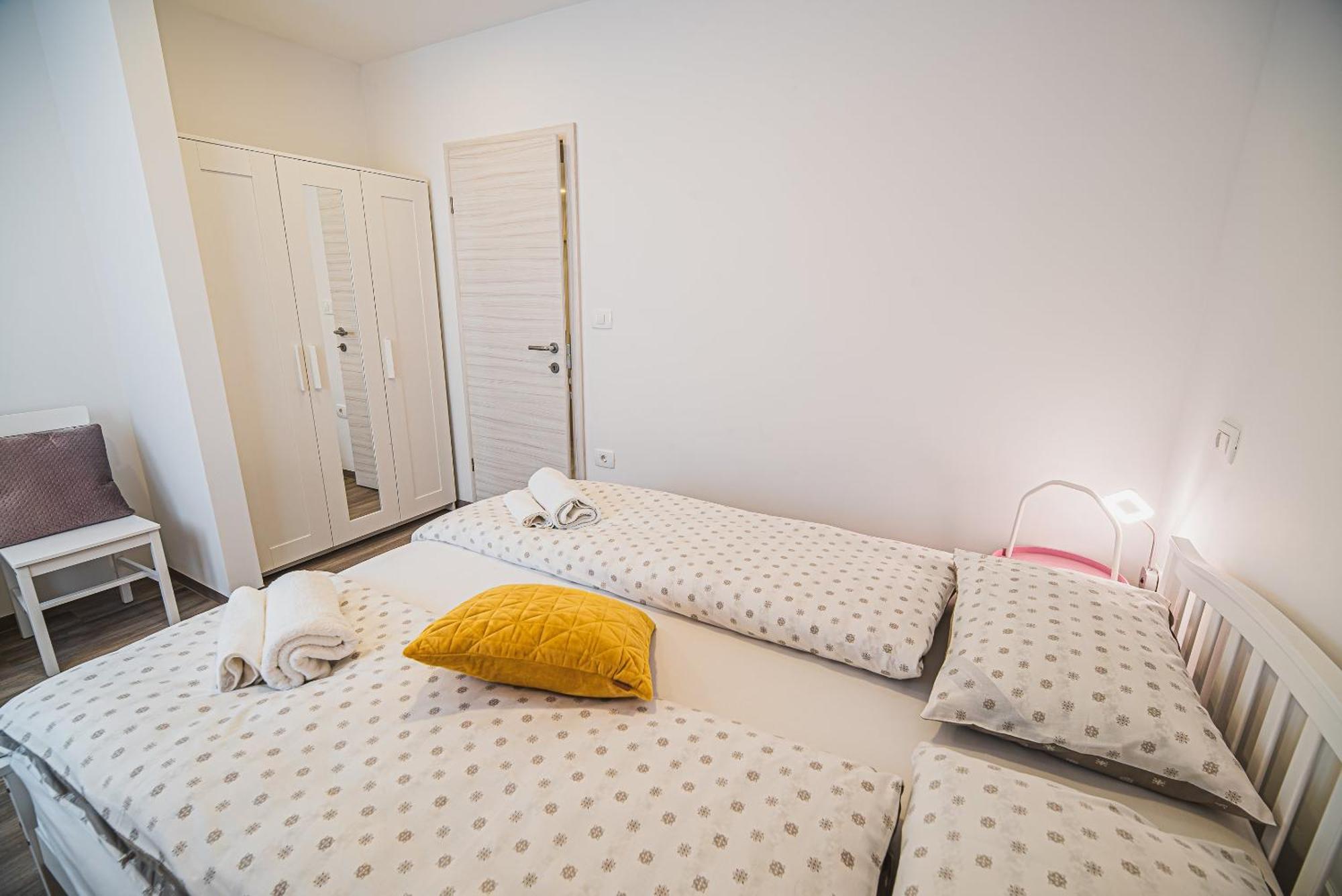 Gotar Apartment With Garden Kobarid Kültér fotó